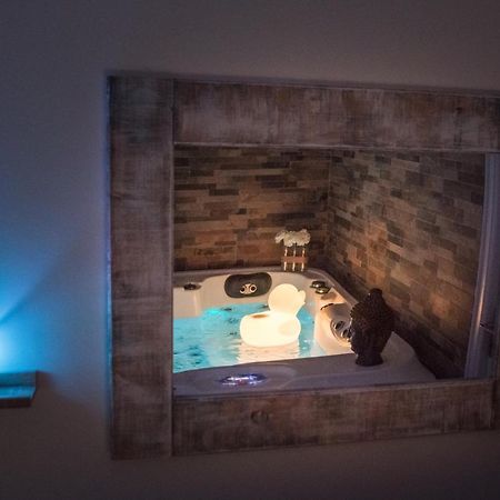 Suite Avec Jacuzzi Privatif Barcares Plage Le Barcares Bagian luar foto
