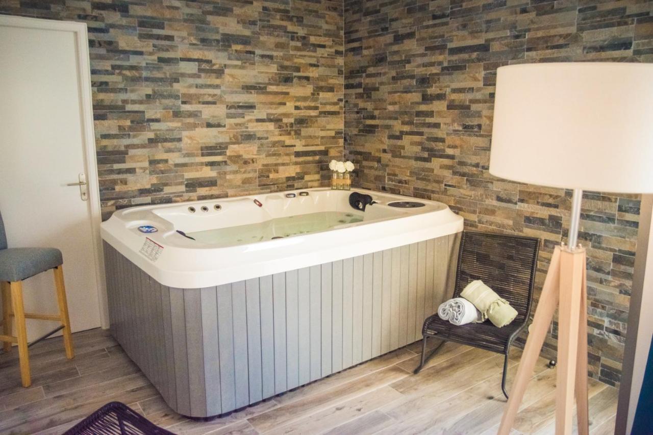 Suite Avec Jacuzzi Privatif Barcares Plage Le Barcares Bagian luar foto